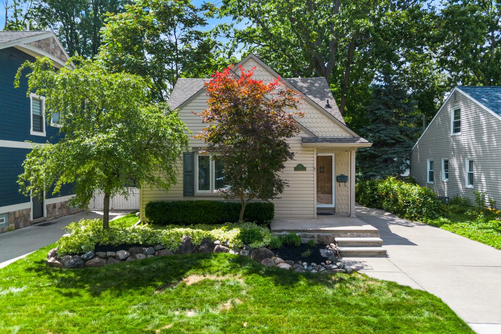 Bungalow exterior on S Gainsborough Ave, Royal Oak, MI. Photo by: Focus Nest Media